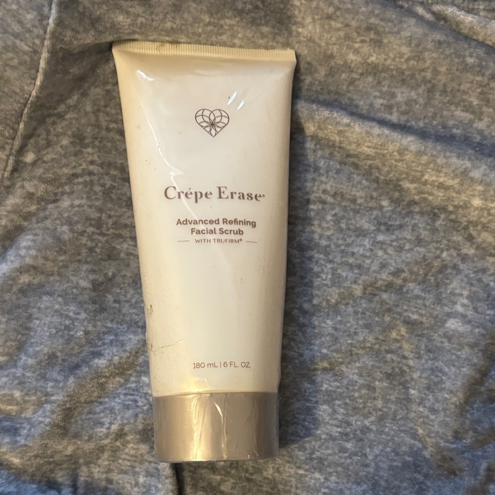 Crepe Erase Advanced Refining Facial Scrub